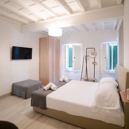 Coco Places Rooms Santa Maria Novella, Centro Storico Флоренция Экстерьер фото