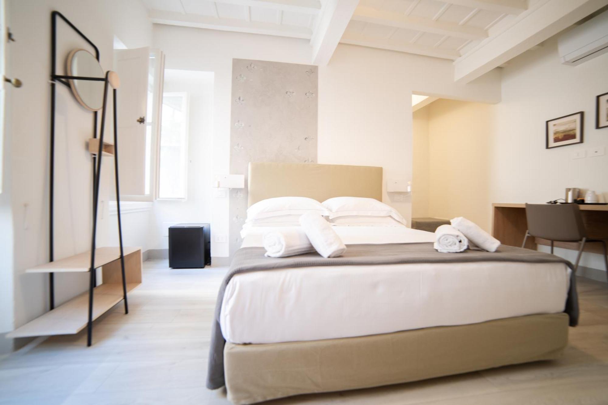 Coco Places Rooms Santa Maria Novella, Centro Storico Флоренция Экстерьер фото