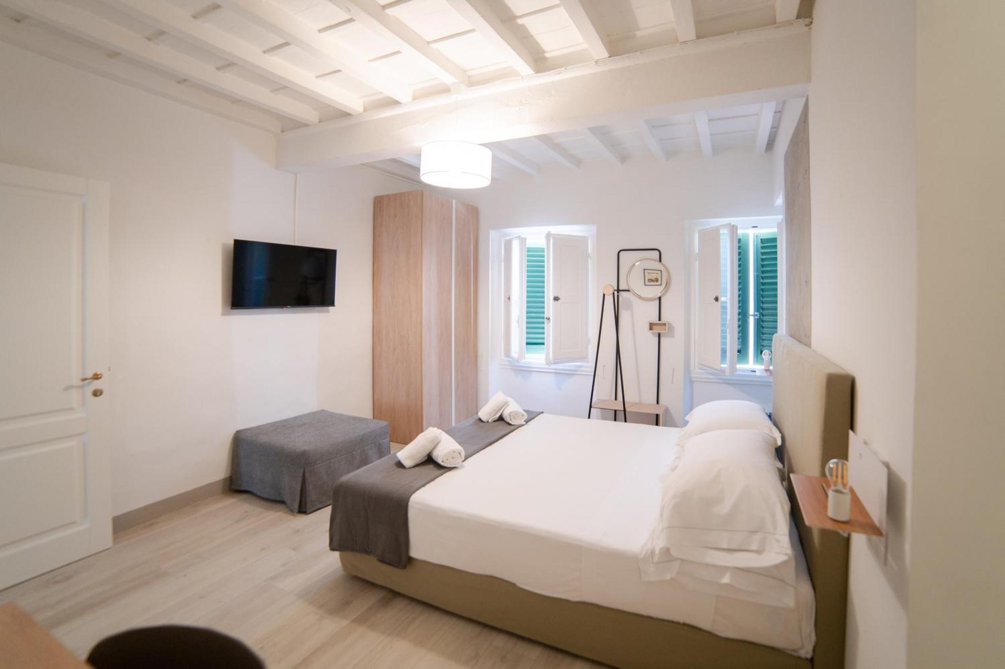 Coco Places Rooms Santa Maria Novella, Centro Storico Флоренция Экстерьер фото
