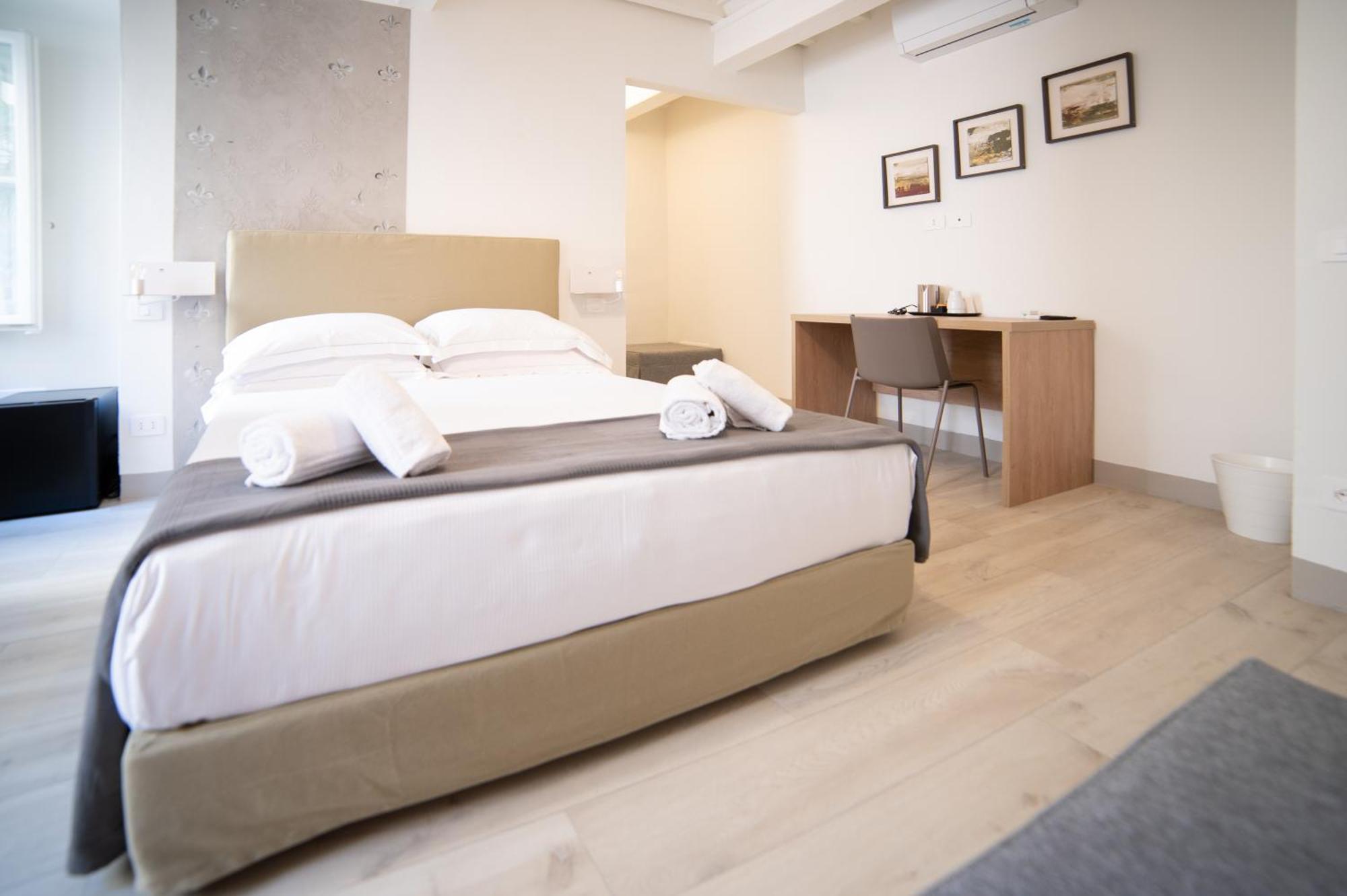 Coco Places Rooms Santa Maria Novella, Centro Storico Флоренция Экстерьер фото